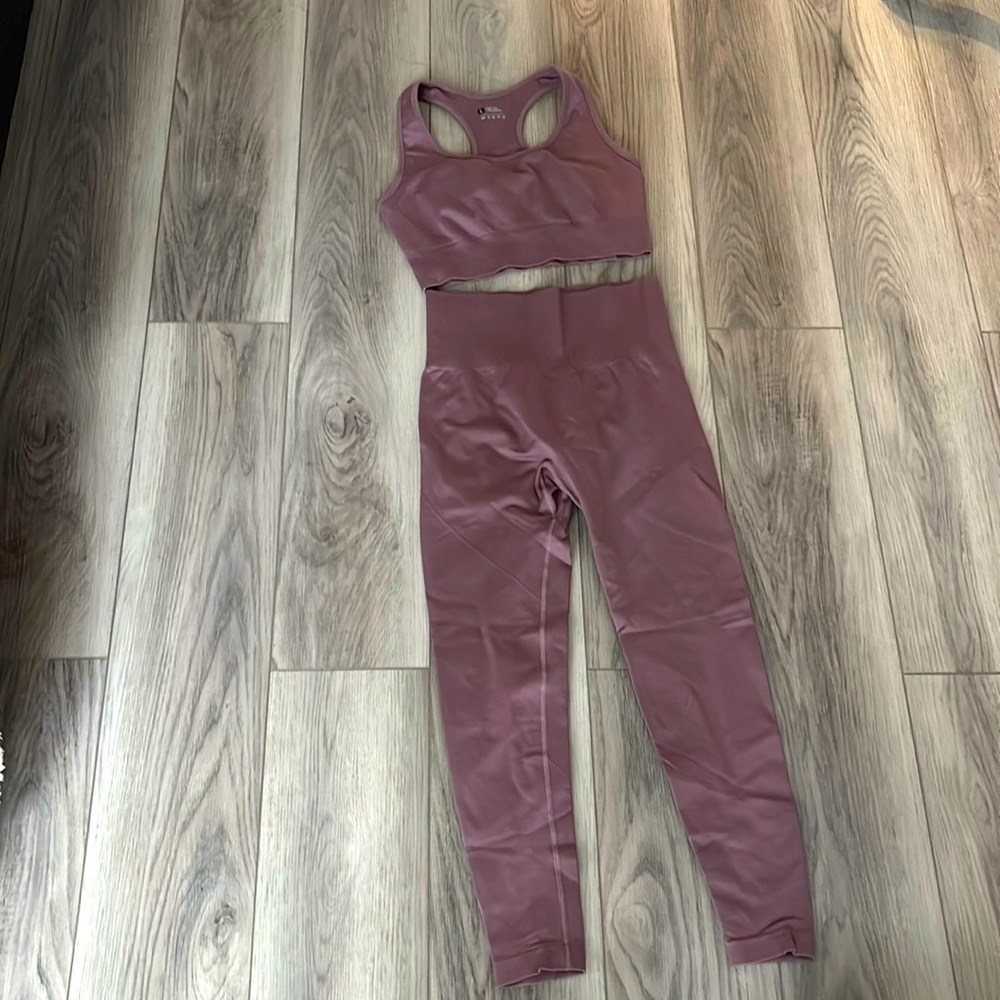 Mauve Ribbed Matching Athletic Set